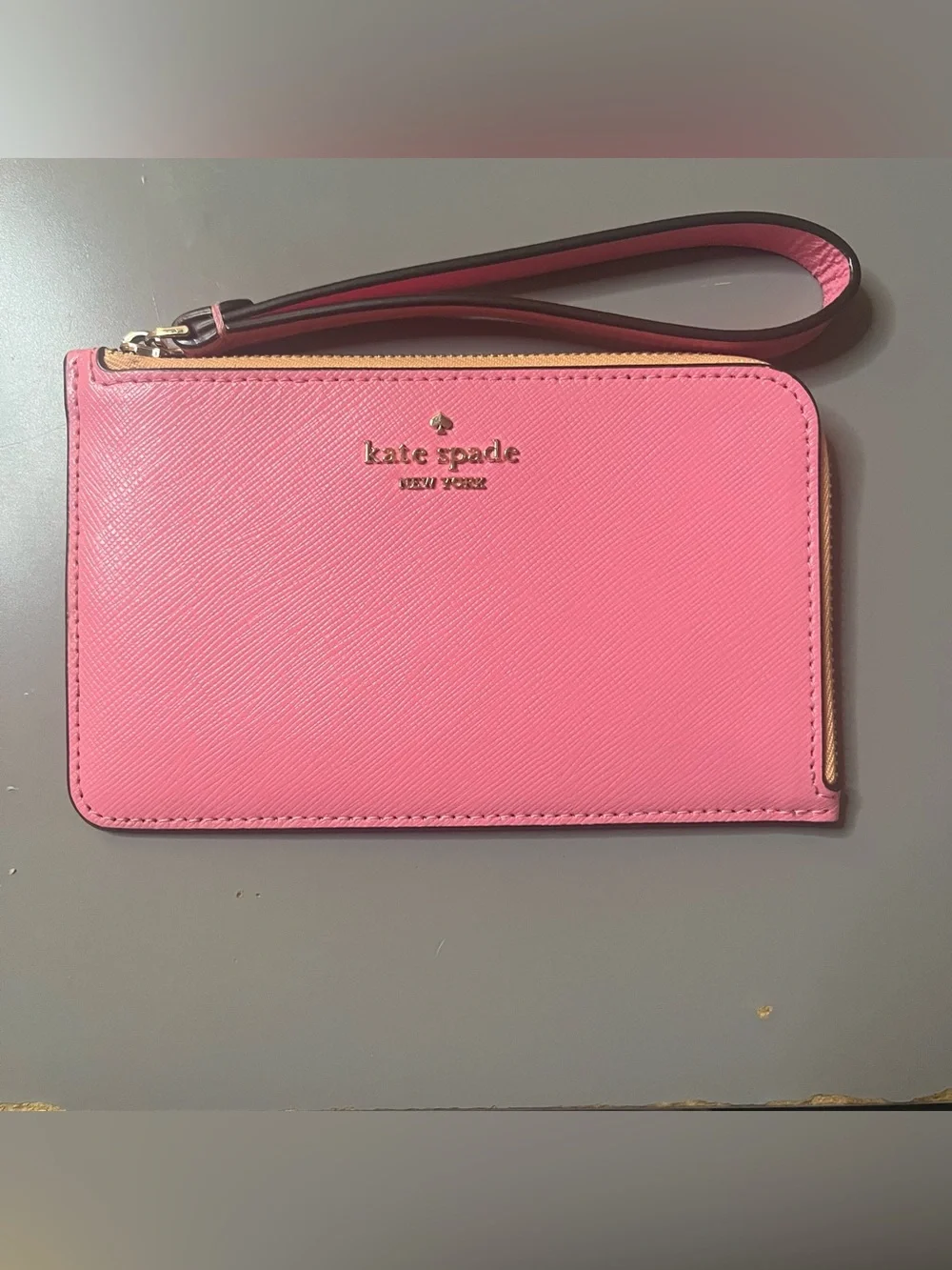 Kate Spade New York Saffiano Leather Zip Wristlet Two-Tone Coral & Orange EUC
